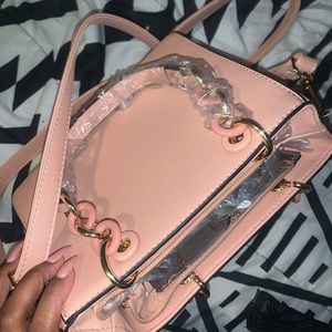 Never used pretty in pink purse 🌸